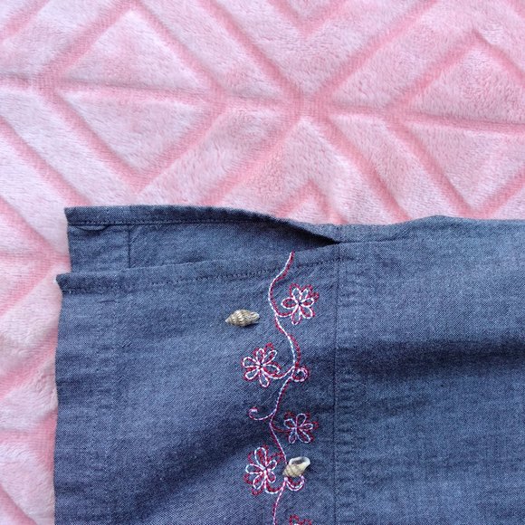 Button Up Top Blouse Embroidered - Picture 10 of 14